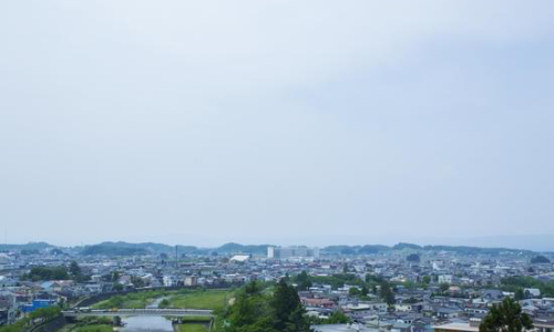 あらためまして、よこてから。